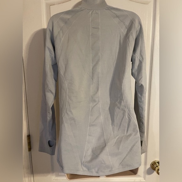 Saucony Light Gray Long Sleeve 1/4 Zip Top With Thumb Holes Size‎ Large - Picture 5 of 7